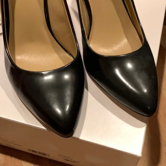 Ann Taylor Black Heels Sleek Design - Picture 3 of 3